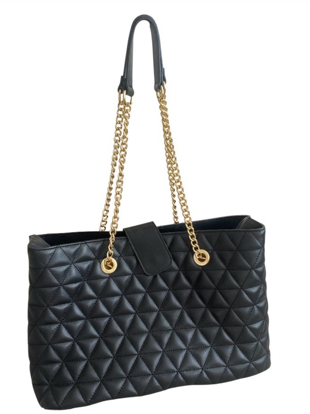 Anna Paola leather black quilted shoulder purse ,bag pre owned great condition